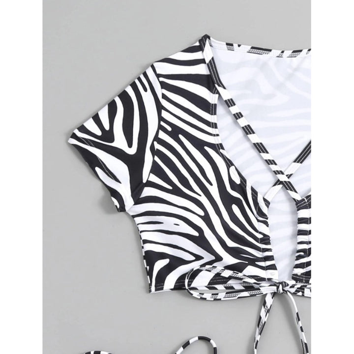 Dame bikini sæt med stilfulde snøre detaljer og spændende zebra mønster Skovae