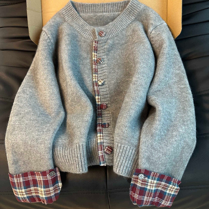 Dame cardigan med kreativ knapdesign og kontrasterende for Stilla