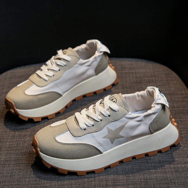 Dame Sneakers i sporty-moderne design med åndbar overfladestruktur og dæmpende sål Stilla