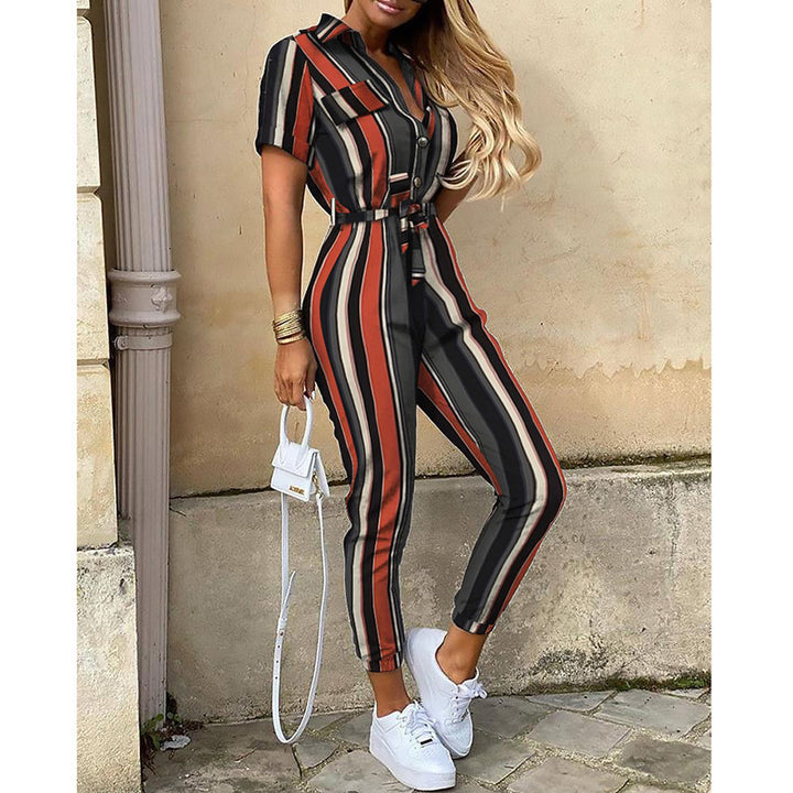 Dame moderigtigt jumpsuit med praktisk knaplukning og elastisk talje Stilla