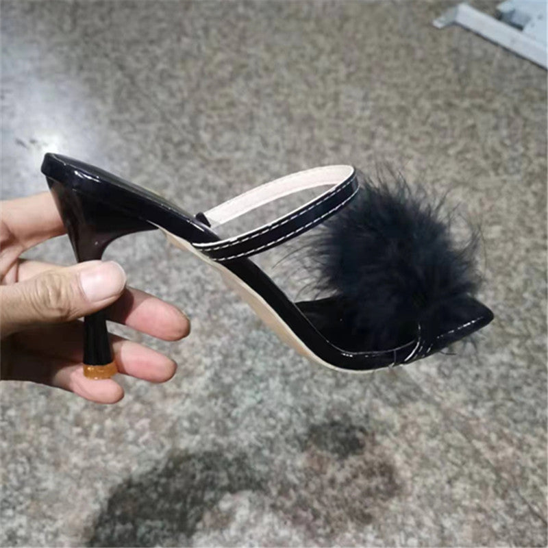 Dame Elegante og raffinerede Slingback Sandaler med overdådig Fjerdesign Stilla