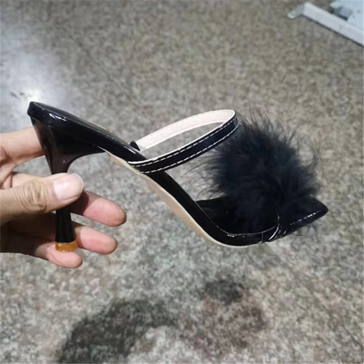 Dame Elegante og raffinerede Slingback Sandaler med overdådig Fjerdesign Stilla