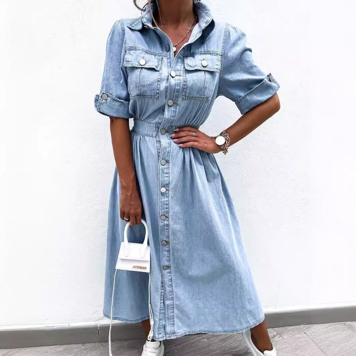 Dame jeans skjortekjole i moderne stil med tætsiddende snit og brystlommer Stilla
