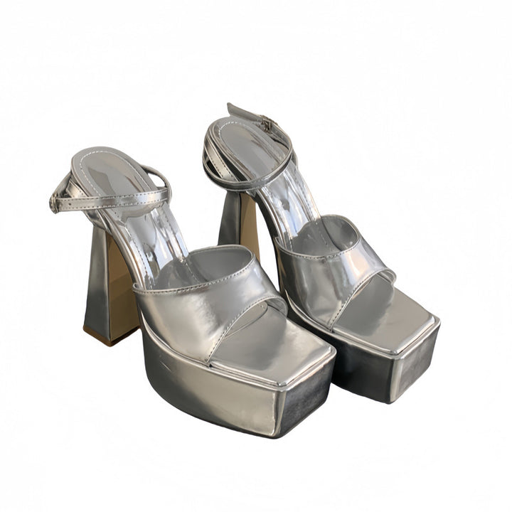 Dame Plateau-sandaler med elegant metallic-design og stabil blokhæl Stilla