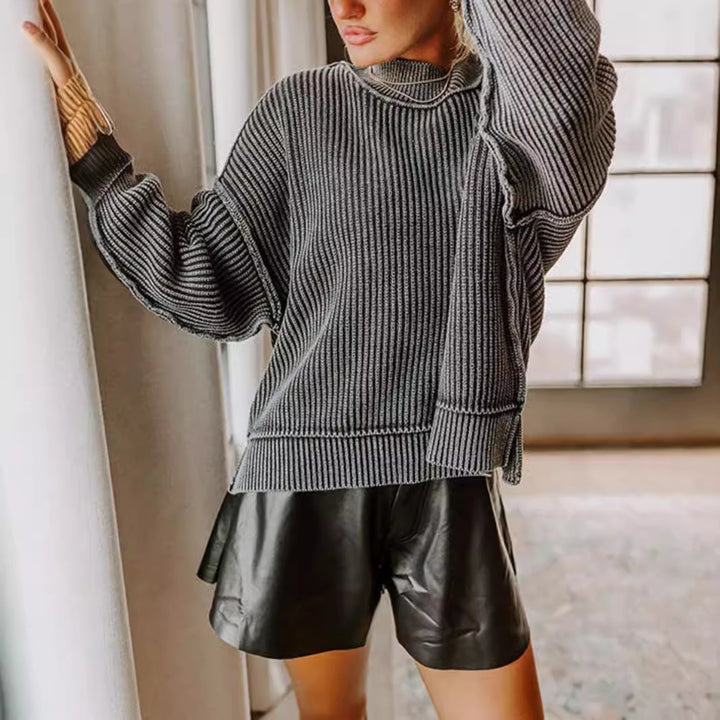 Kvinders casual turtleneck sweater med fin stribet mønster og oversized pasform Stilla