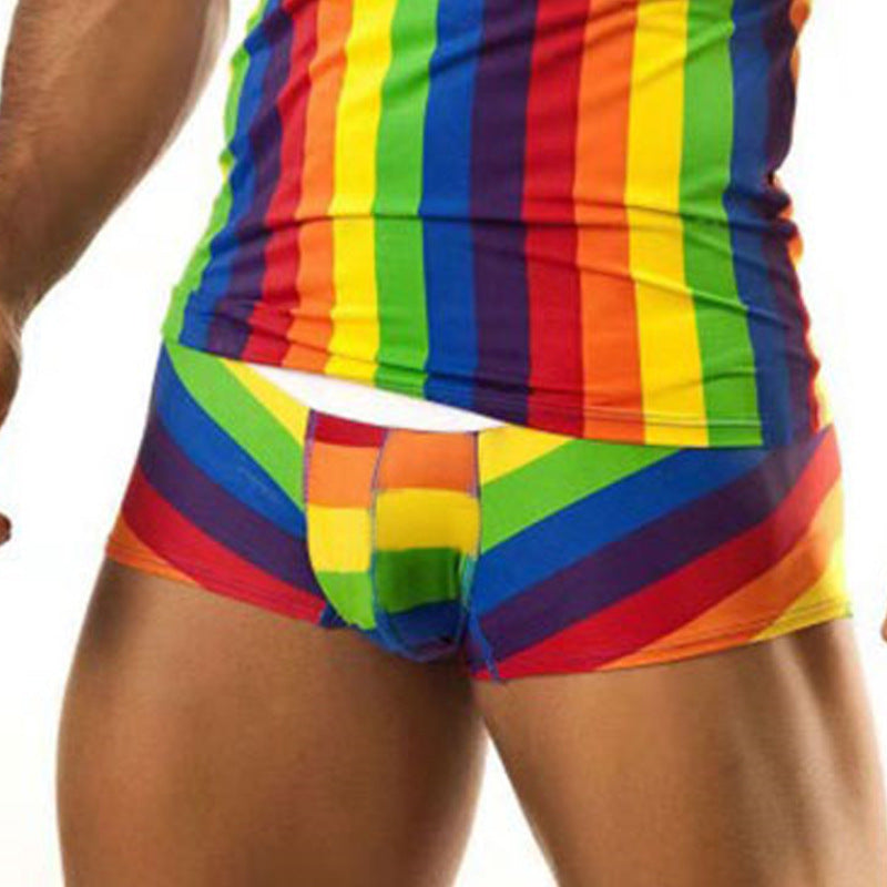 Herren nan et tæt saet af undertøj med tanktop og formende boxerbrief lavet af strækjersey Skovae