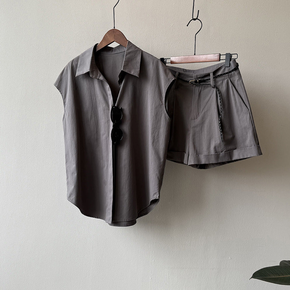 Dame afslappet sæt bestående af ærmeløs bluse og shorts med justerbar talje Stilla