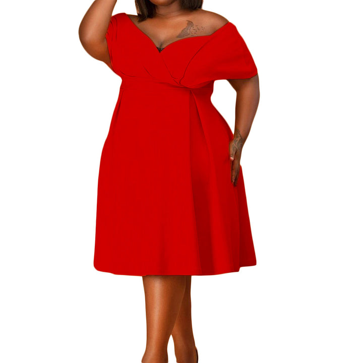 Dame Off-Shoulder Cocktailkjole med elegant indpakningsdesign Stilla