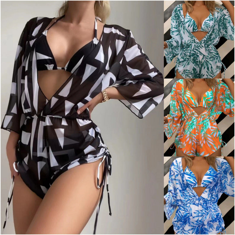 Dame Vendbar Strandmode med floralt Kimono og Bikini Skovae