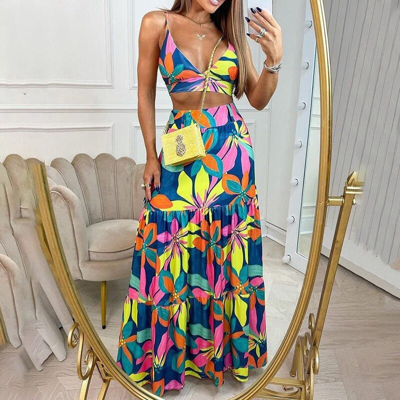 Dame Maxikjole med floral design og svajende nederdel Stilla