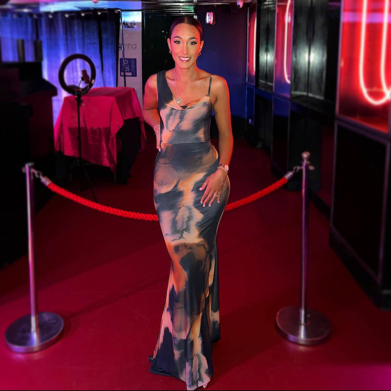 Dame figurtilpasset Maxikjole med moderne farveforløb Stilla