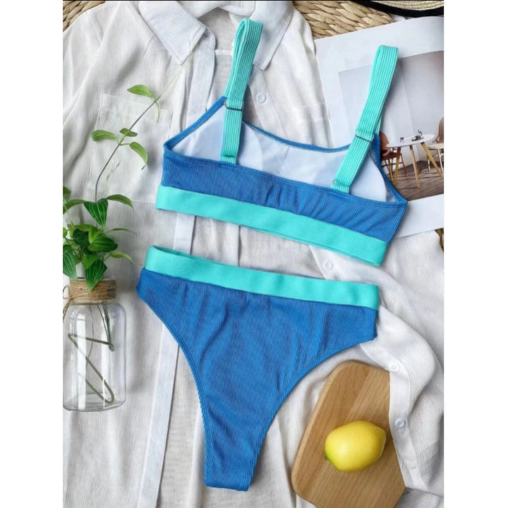 Dame Sporty bikini med bred talje og let ribstruktur Stilla