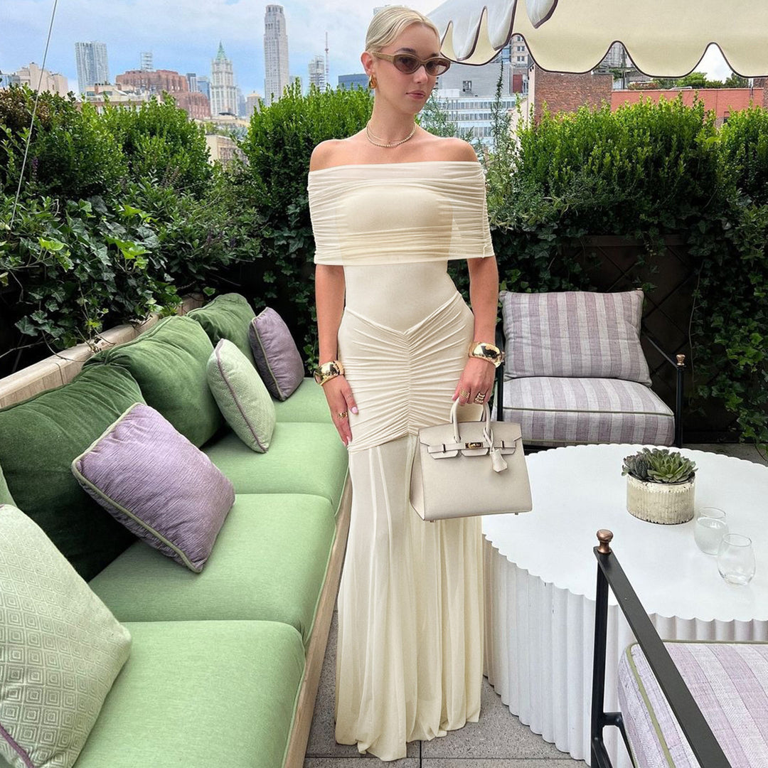 Dame nan off-shoulder aften kjole med figursyet jersey underkjole og transparent chiffon overkjole Skovae