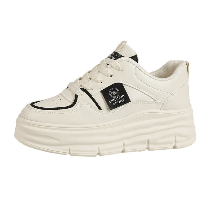 Dame Chunky Sneakers med komfortabelt såleprofil og farverige accenter Stilla