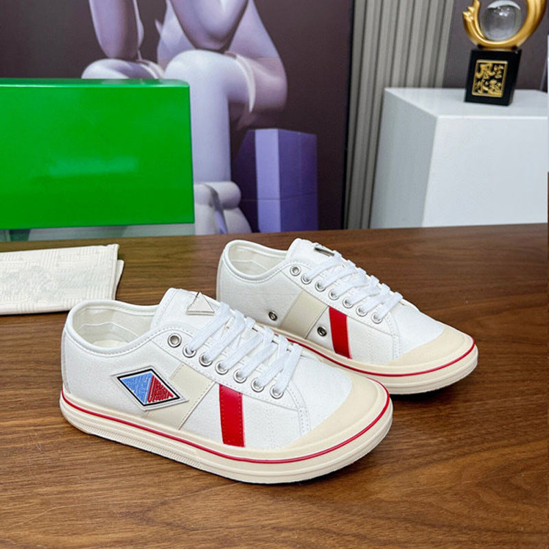 Dame mode sneakers i retro stil Stilla