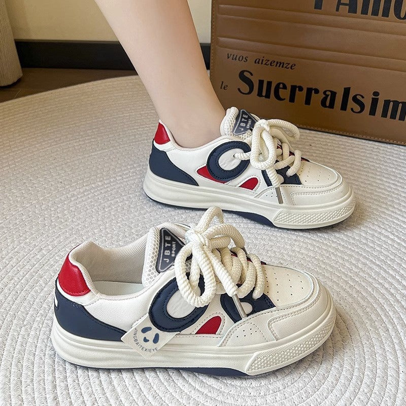 Dame Sneakers i vintage-stil med slidstærkt overmateriale og unikt snøresystem Stilla