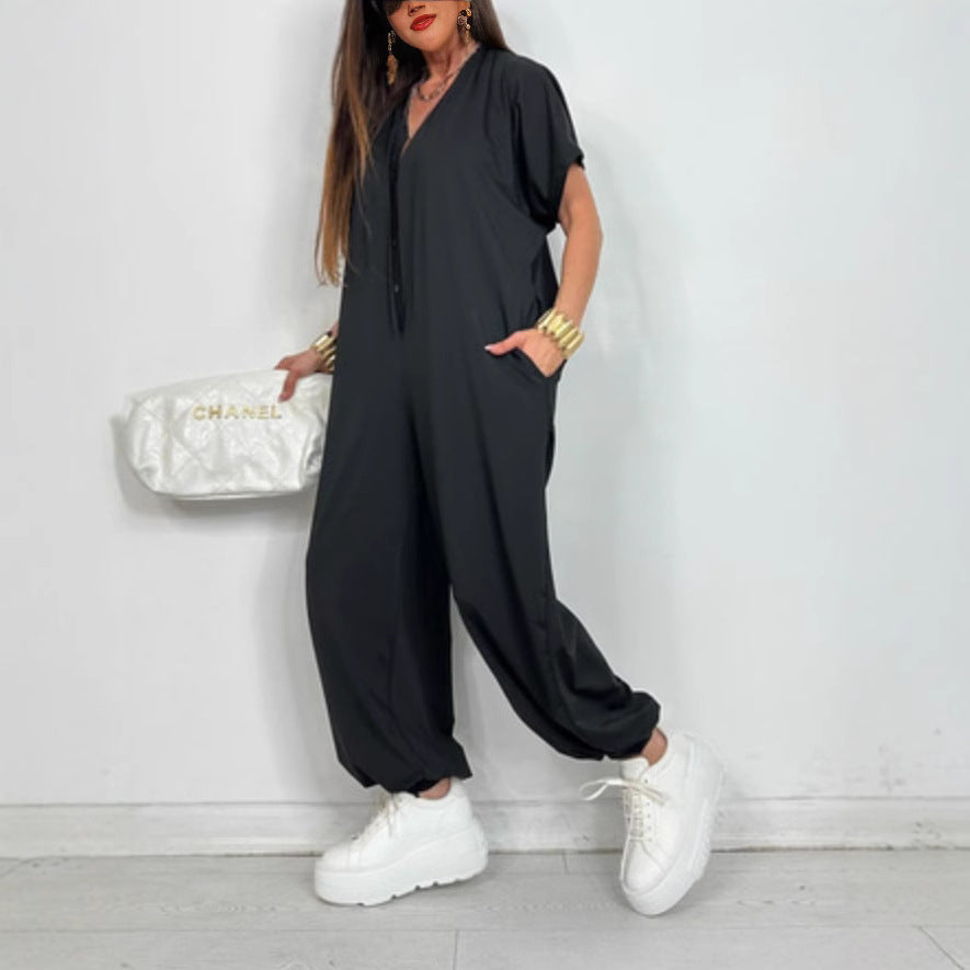 Kvinders oversized jumpsuit med moderne leopardprint og praktiske lommer Stilla