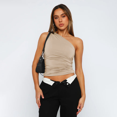 Damer asymmetrisk top med raffineret snit Stilla