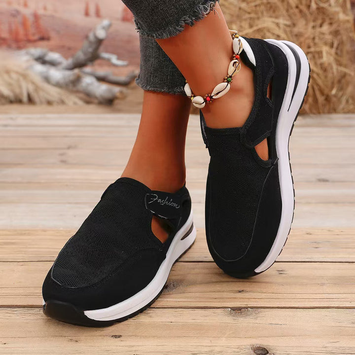 Dame Komfortable Slip-On Sneakers med modedesign i mesh og praktisk velcro-funktion Stilla
