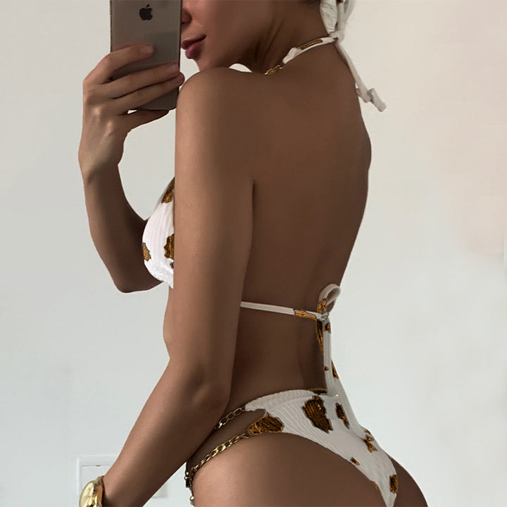 Dame triangel-bikini med luksuriøse kædeaktioner og moderigtigt ko-mønster Skovae