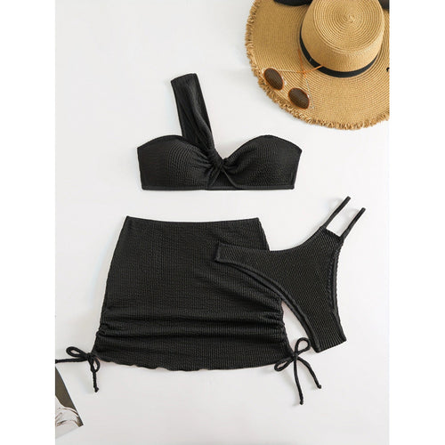 Dame bikini-sæt med asymmetrisk top og feminin ruffles detalje Skovae
