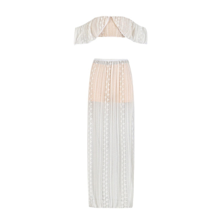 Dame to-delt med elegant bandeau-overdel og gennemsigtig maxi-nederdel Stilla