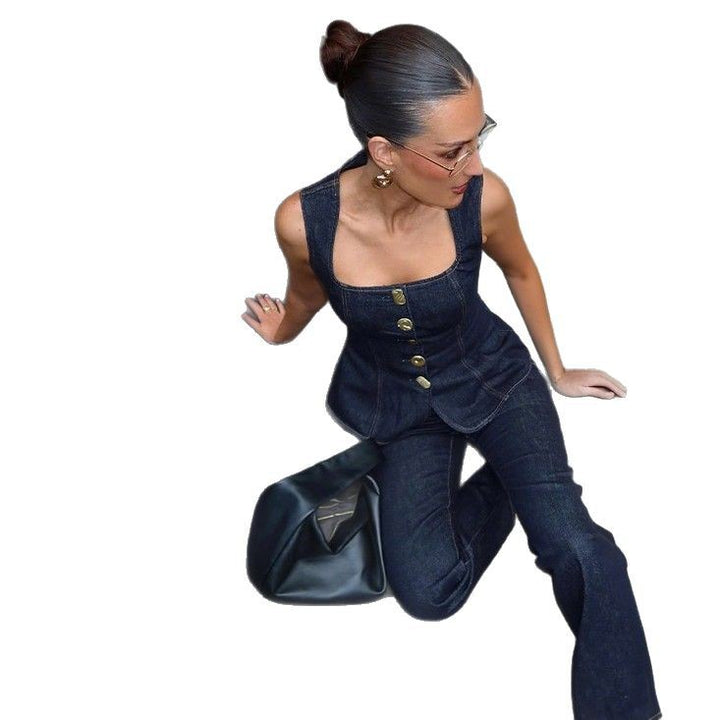 Dame Jeans-Overall med taljeret silhuet og elegante knapdetaljer