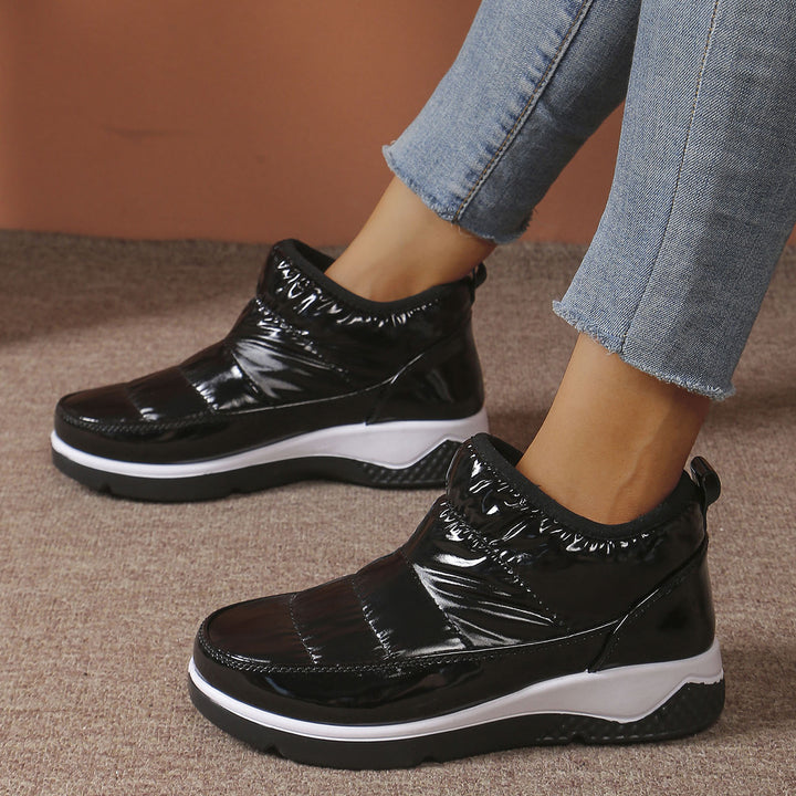 Dame Komfortable Sneakers med elastisk skaftekant og skridsikker sål Stilla