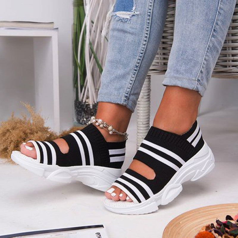 Dame Komfortable Sport-Sandaler med elastiske indsatser og moderne design Stilla