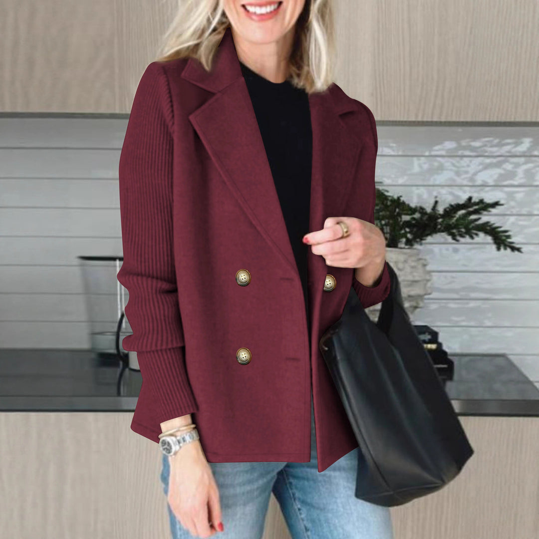 Kvindernes elegante oversized blazer med dobbelt knaplukning og tekstureret ærme Stilla