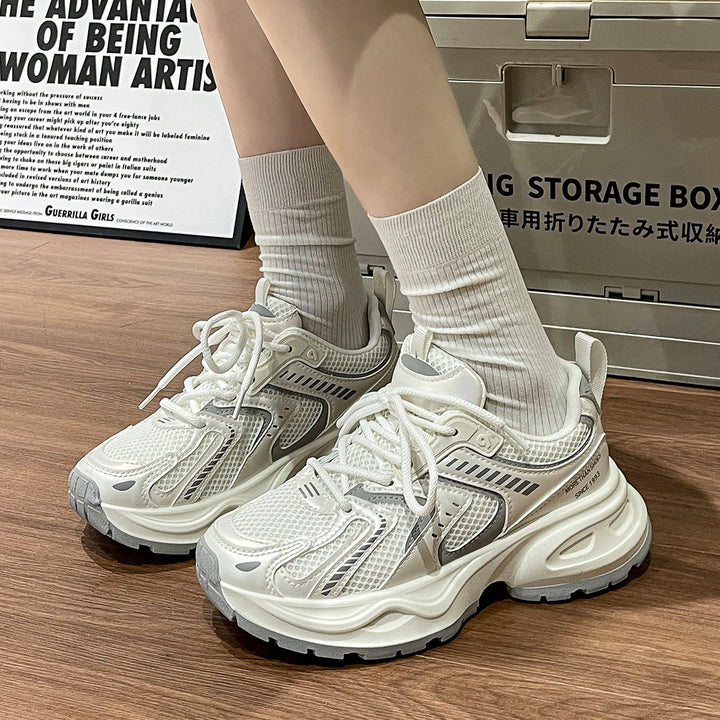 Dame Sporty Sneakers med åndbart mesh-overflade og innovativ støddæmpningsteknologi Stilla