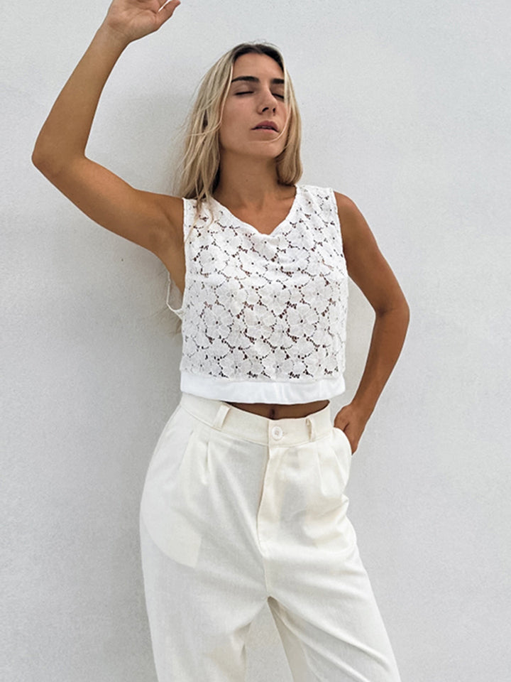 Dame spids-crop-top med blomster mønstre og dekorativt kant Stilla