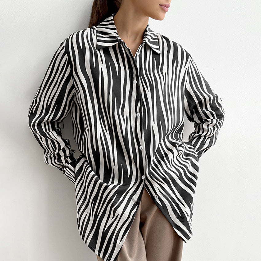 Dame Oversized Skjorte bluse i Zebra-mønster med elegant Krave og moderne accenter Stilla