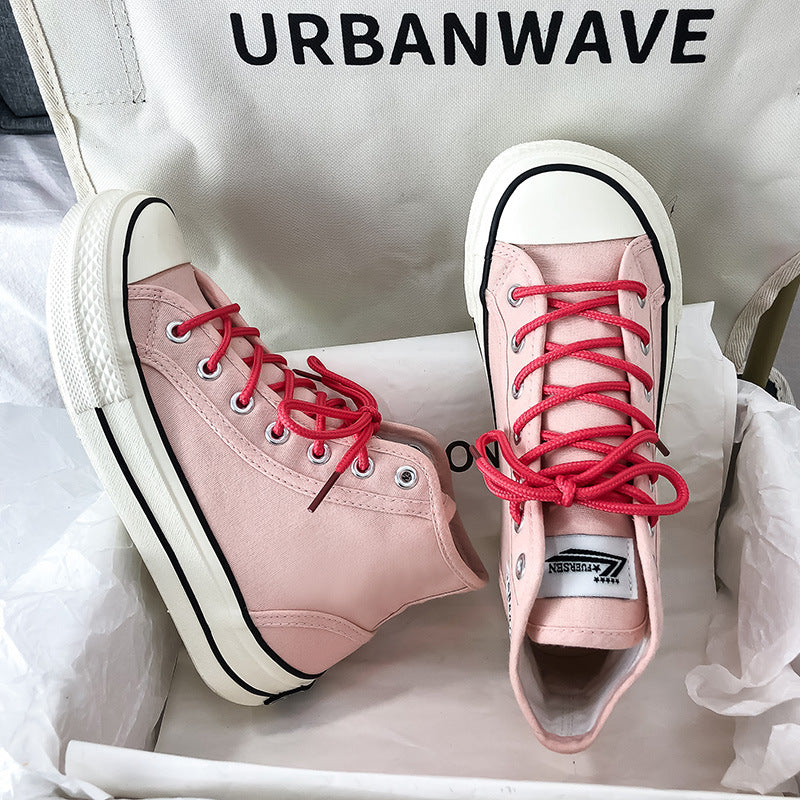 Dame Hochtop Sneakers med moderigtigt overdækning og iøjnefaldende snøresystem Stilla