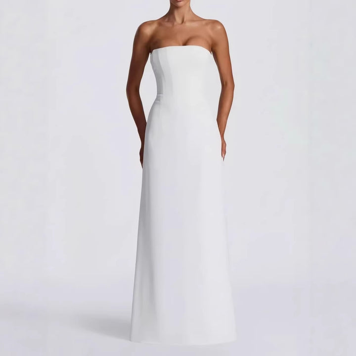 Damer Elegant bryllupskjole med off-shoulder design og spidse ærmer Skovae