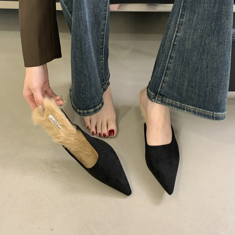 Dame spidse mules med luxus pelsfor og elegant design Stilla