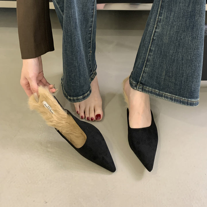 Dame spidse mules med luxus pelsfor og elegant design Stilla