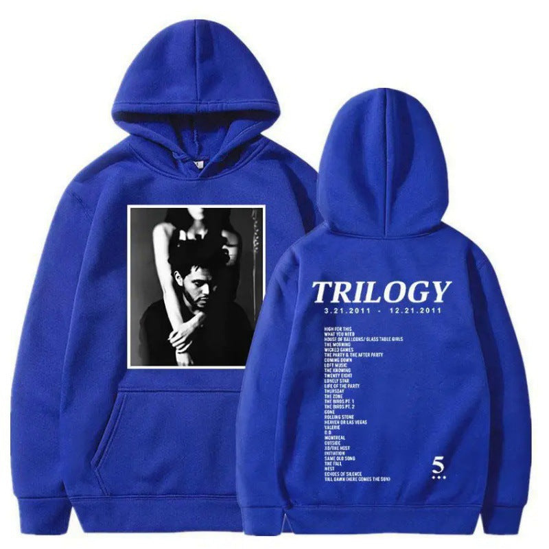 Dame hoodie med kunstnerisk fotoprint og unik skrift Skovae
