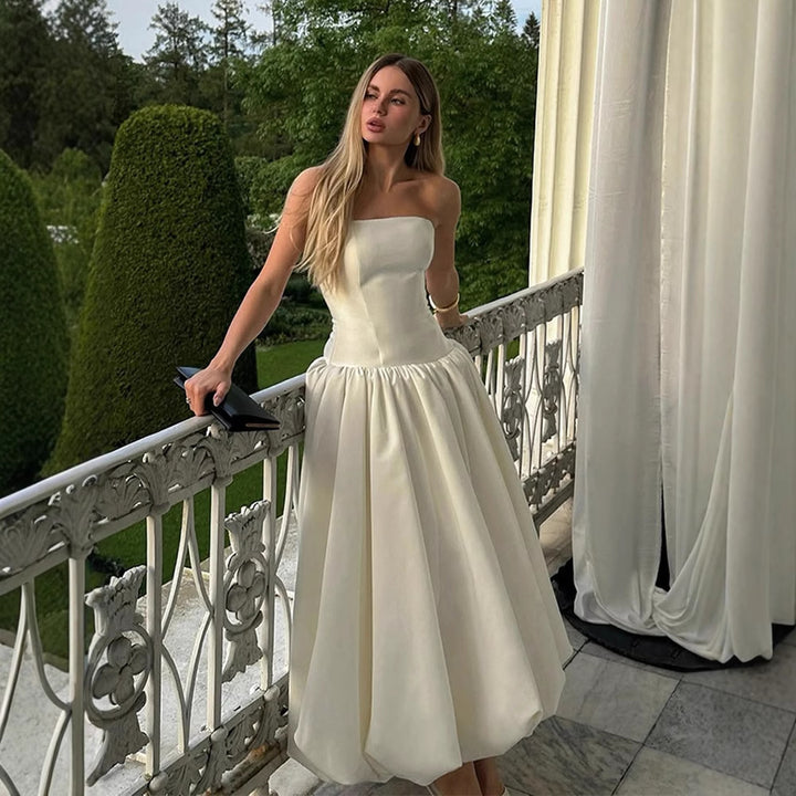 Dame Elegant Talje kjole med skulderfri design Stilla