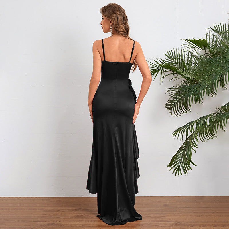 Dame elegant maxikjole med asymmetrisk flæsekant og figursyet silhuet Skovae