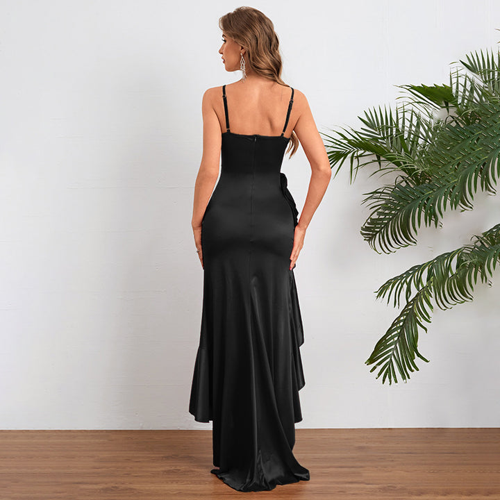 Dame elegant maxikjole med asymmetrisk flæsekant og figursyet silhuet Skovae