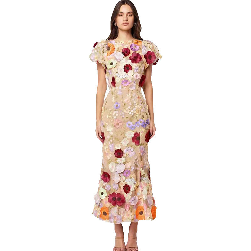 Dame blomsterkjole med 3D-blomsterapplikationer Stilla