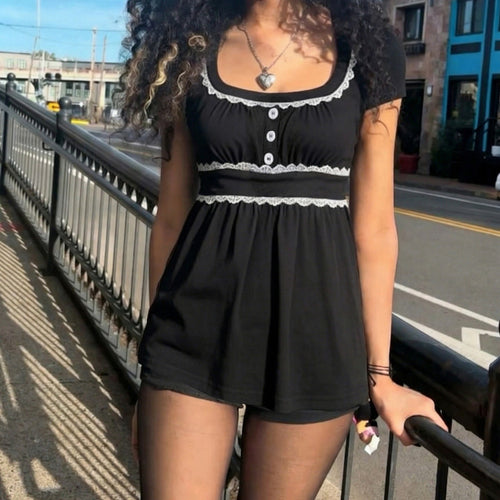 Damen Freizeitkleid mit Spitzenakzenten und eleganter Knopfleiste Skovae