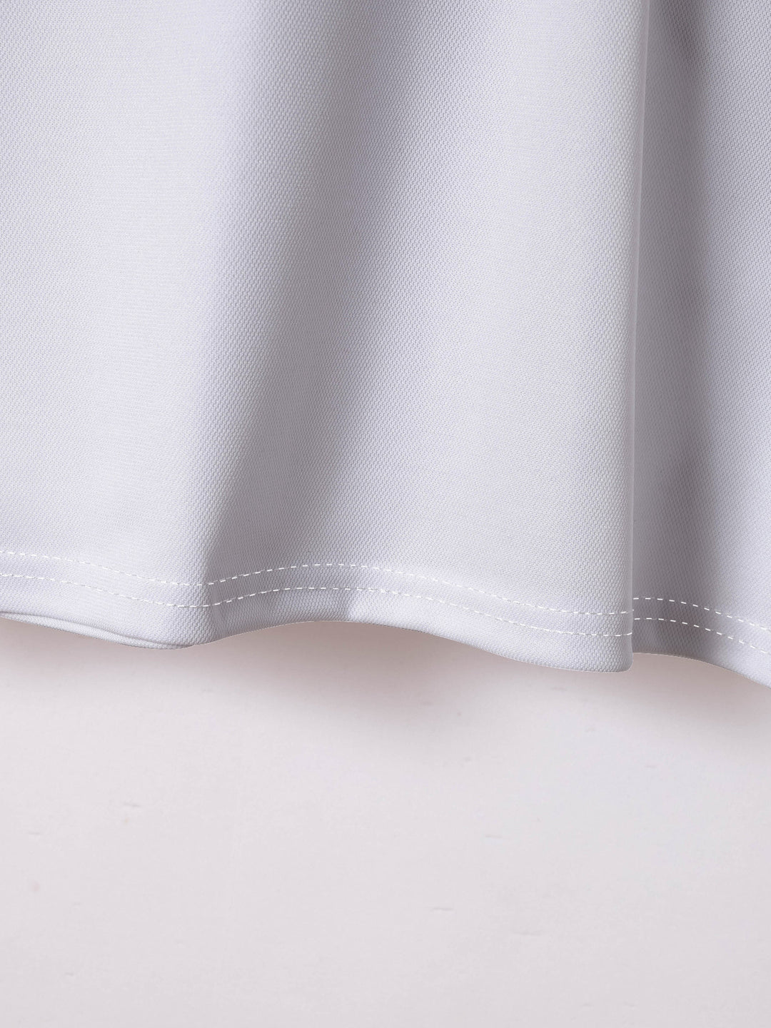 Herre Poloshirt med elegante kontrastdetaljer og åndbar materialeteknologi Stilla