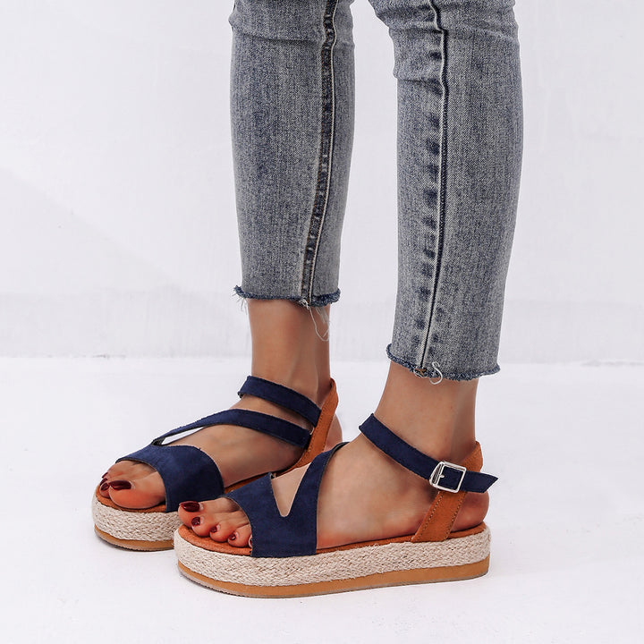 Dame Elegante og komfortable kile-sandaler med justerbar rem Stilla