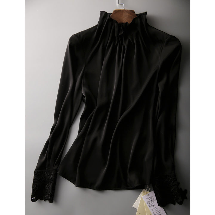 Dame elegant bluse med flæsedetaljer og blondeærmer Stilla