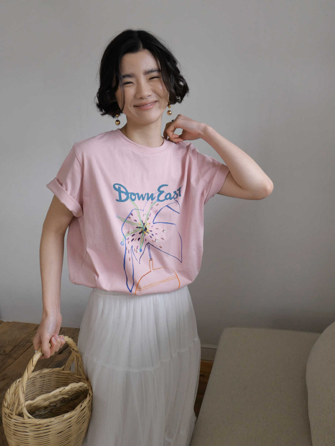 Dame T-shirt med floralt design og afslappet pasform Stilla