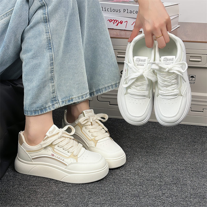 Dame Sneakers i sportiv design med dæmpende sål og åndbare indsatser Stilla