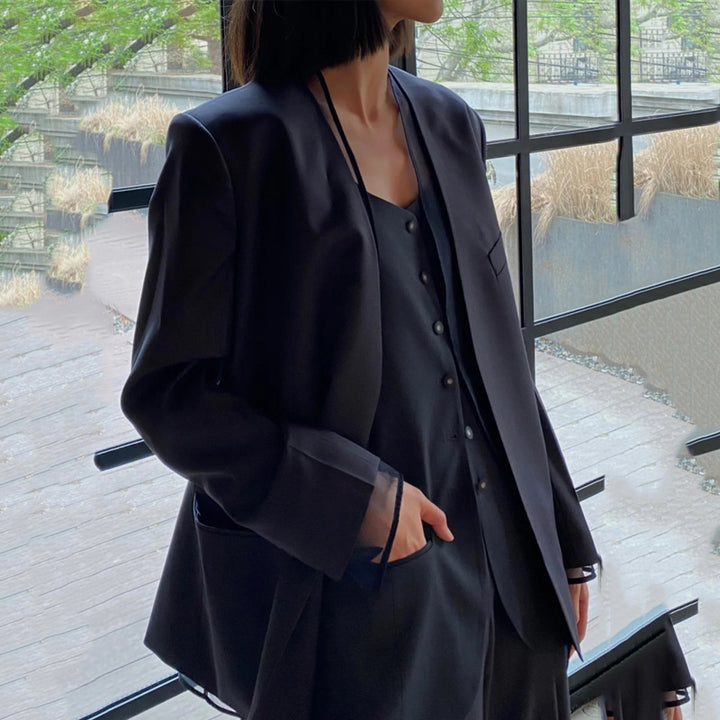 Dame elegant Blazerjakke med minimalistiske detaljer og moderne snit Stilla