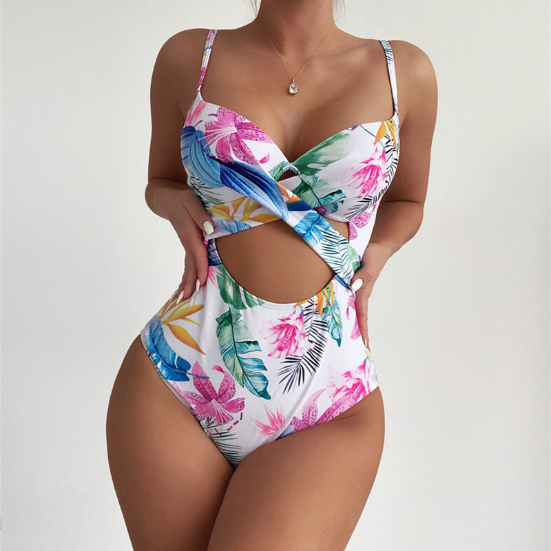 Dame One-Piece Badedragt med elegant Cut-Out-design og blomsterprint Skovae
